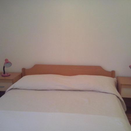 Apartments By The Sea Sumartin, Brac - 11658 Δωμάτιο φωτογραφία