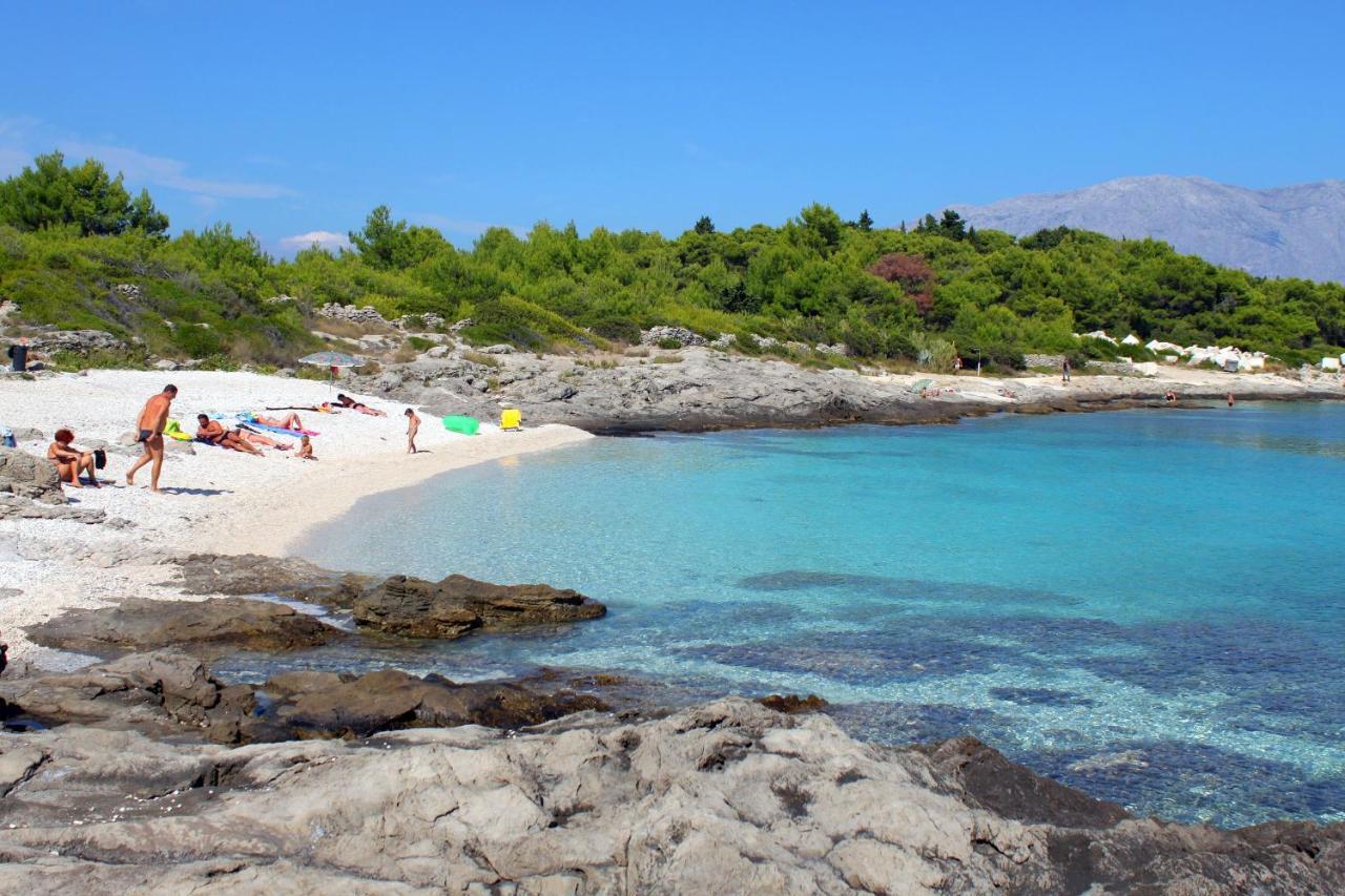 Apartments By The Sea Sumartin, Brac - 11658 Εξωτερικό φωτογραφία