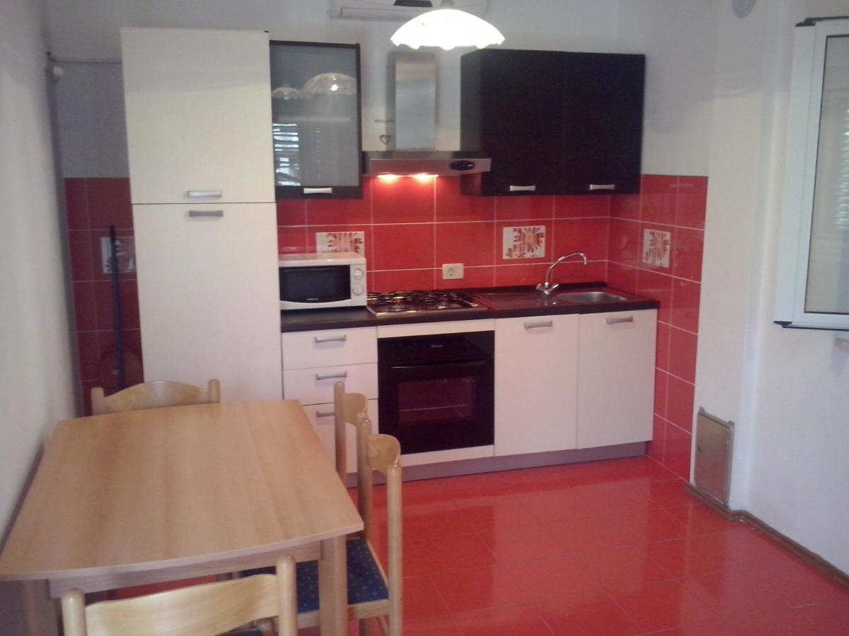 Apartments By The Sea Sumartin, Brac - 11658 Εξωτερικό φωτογραφία